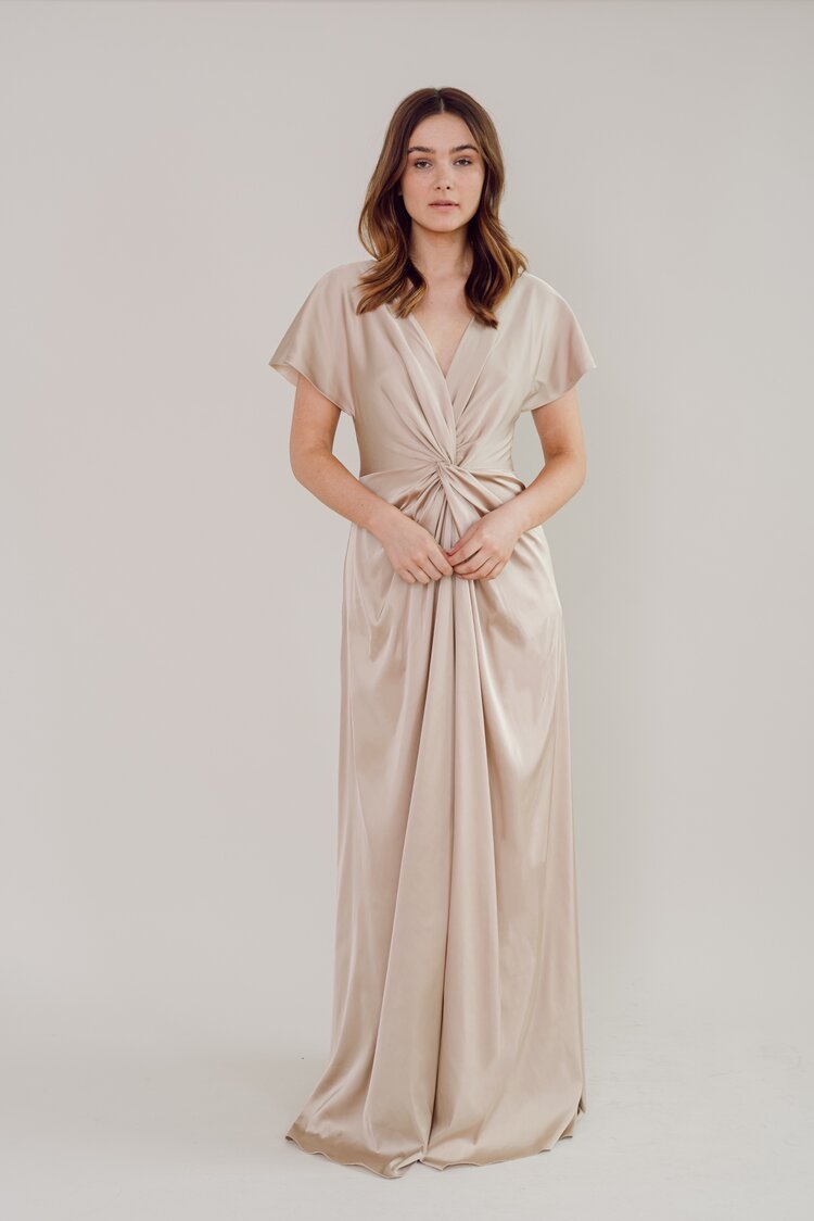 THTH Camilla Bridesmaid Dress in Champagne