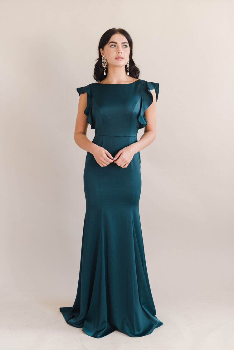 THTH Cecelia Bridesmaid Dress in Emerald